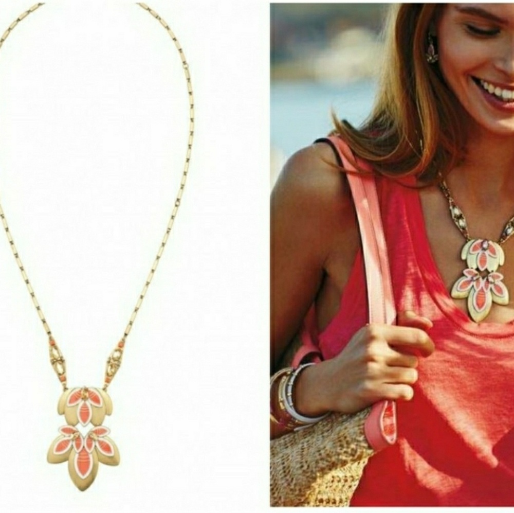 Hibiscus Pendant Necklace